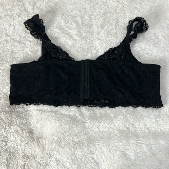 TORRID CURVES Striped Floral Lace Underwire Bra size 4 - Picture 4 of 12